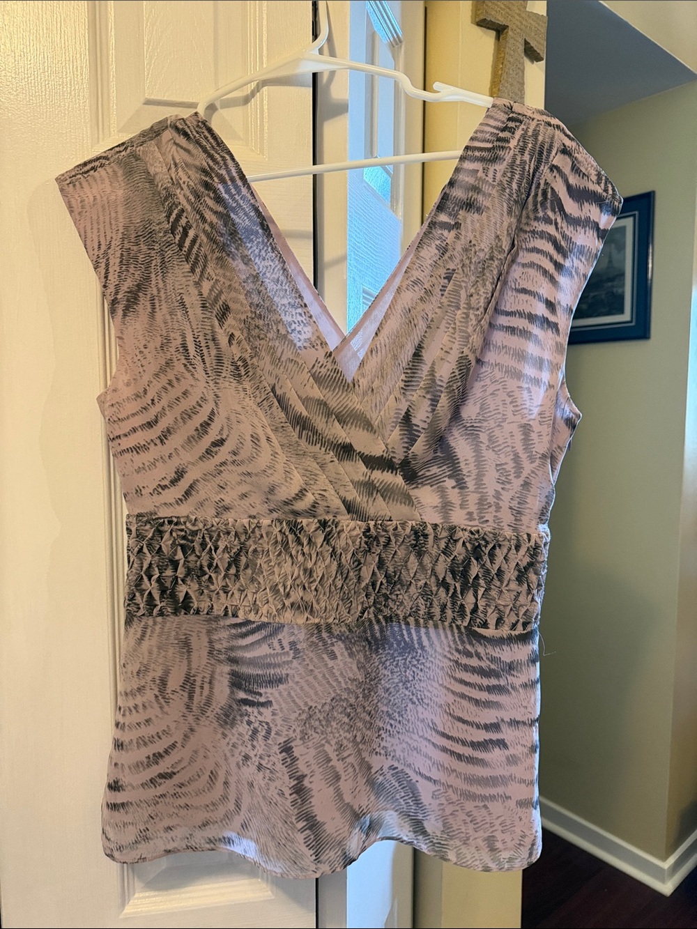 Banana Republic Lavender Sleeveless V-Neck Blouse